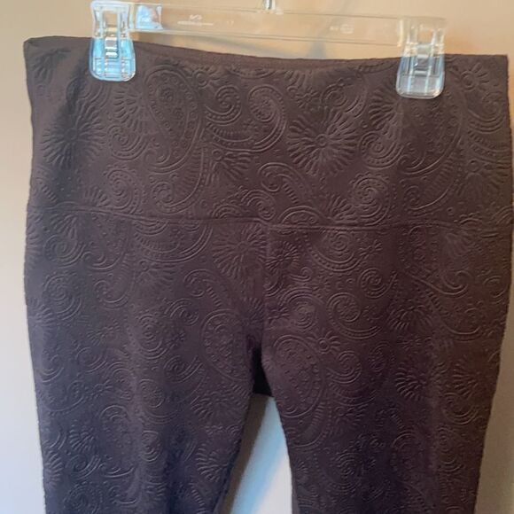 Slim-Sation Paisley Embossed Leggings Brown - Picture 2 of 10